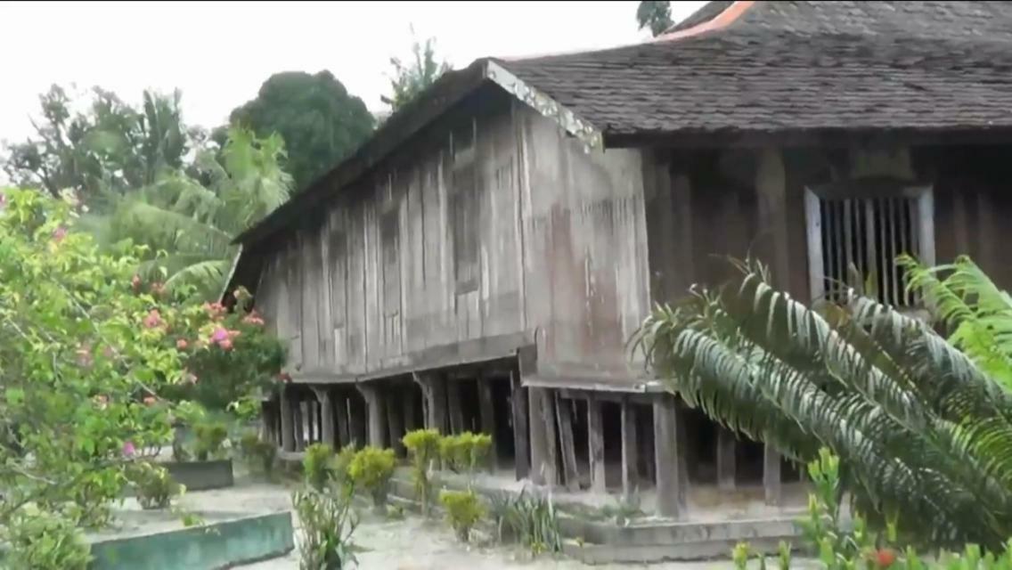 Orangutan Shaka Houseboat With Cabin Pangkalan Bun Bagian luar foto